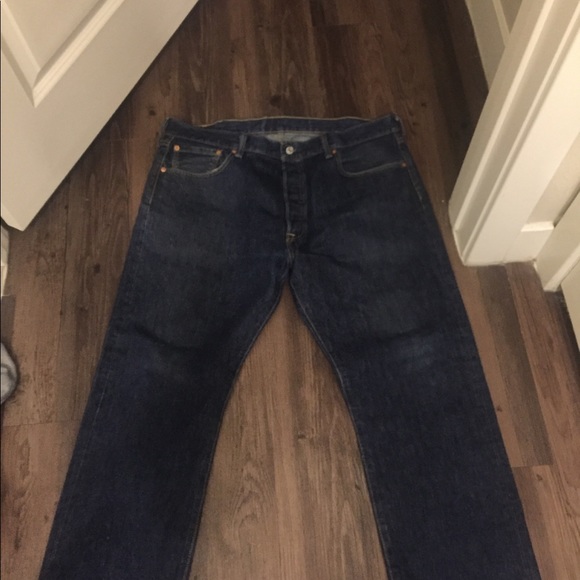 Men’s Levi’s jeans - Picture 1 of 2